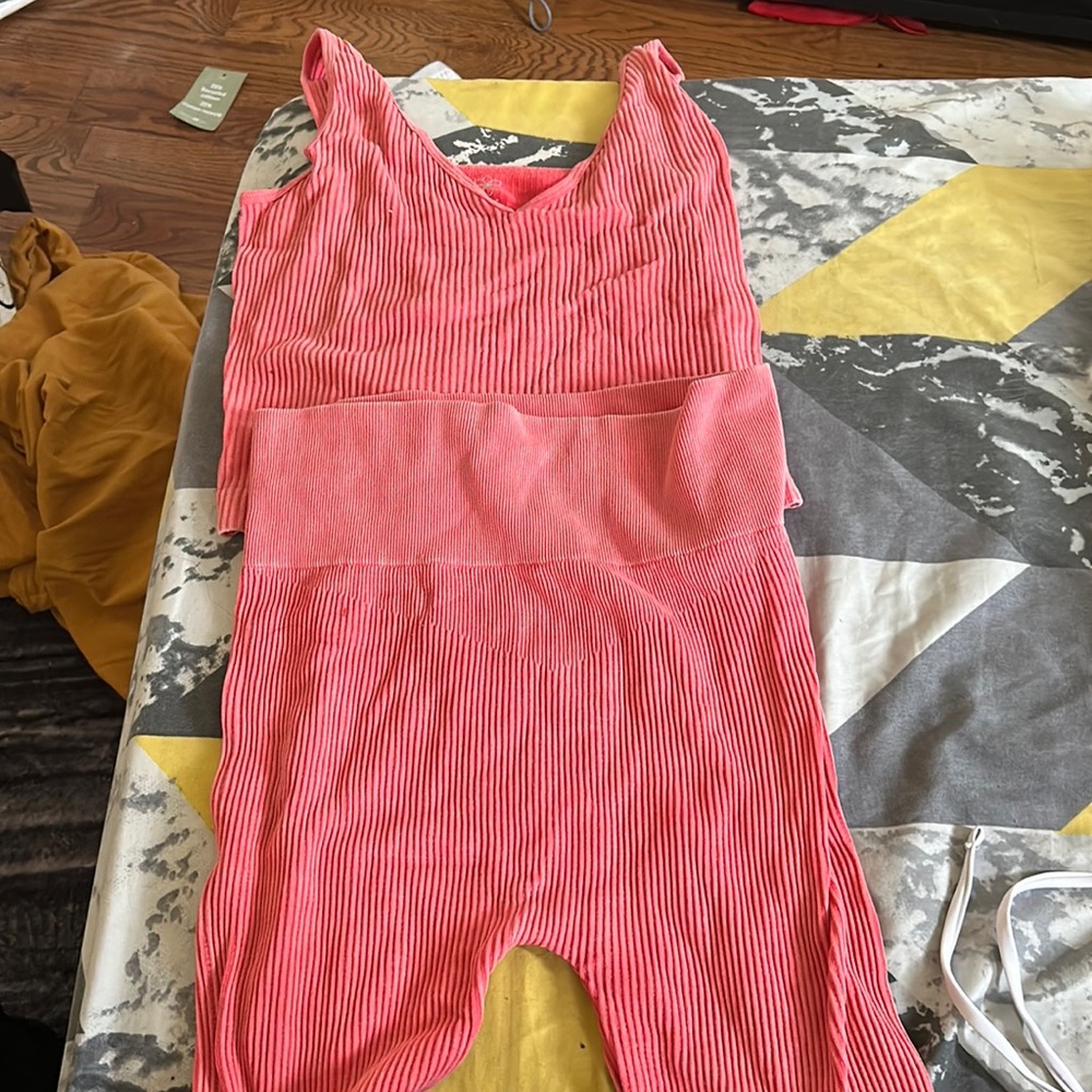 Two piece  aura pink set